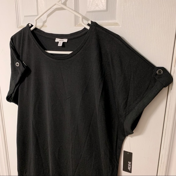 Long, Button-Sleeved T-Shit - Picture 2 of 6